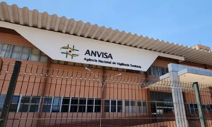 Anvisa suspende venda de xarope, vitamina C, cúrcuma e mais 2 produtos; veja detalhes