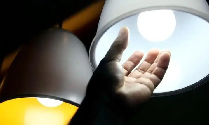 Contas de luz permanecem com bandeira tarifária vermelha em julho