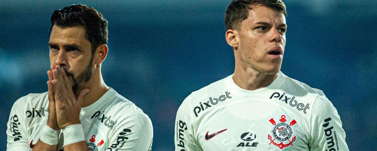 Duilio defende Cuca e faz cobrança ao elenco do Corinthians após derrota