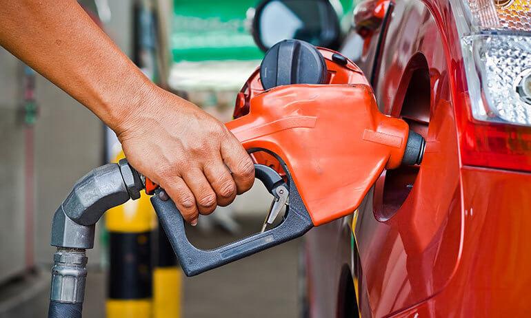 Petrobras anuncia aumento de R$ 0,41 no preço da gasolina e de R$ 0,78 no diesel