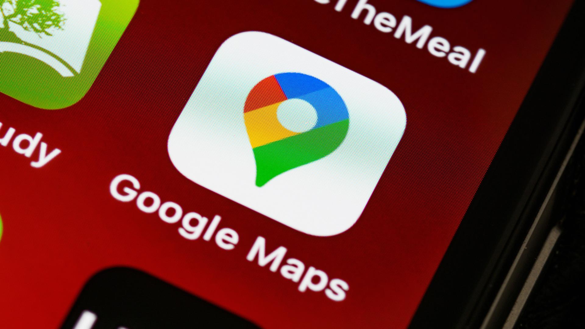 Google sofre ação nos EUA por morte de homem que caiu em córrego aos usar o Maps