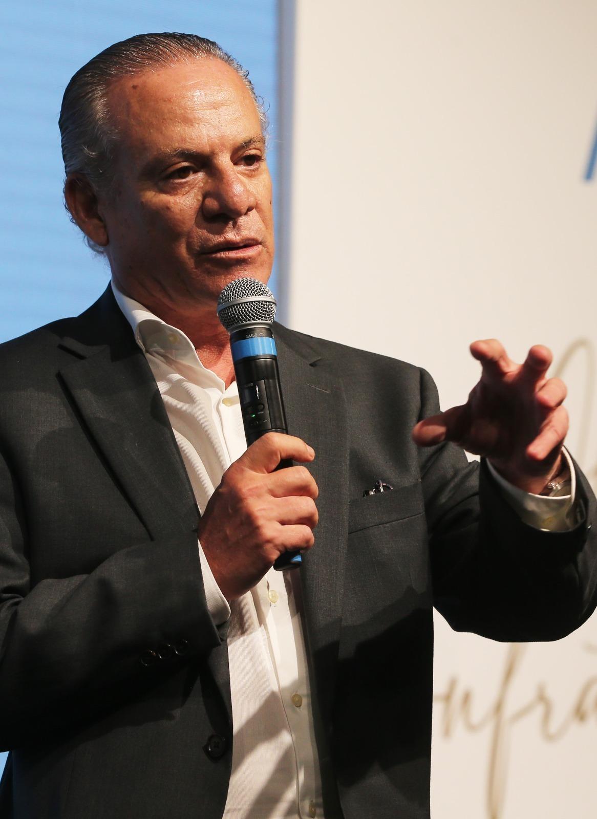 Secretário de Desenvolvimento Econômico visita Novo Horizonte para encontro com lideranças empresariais
