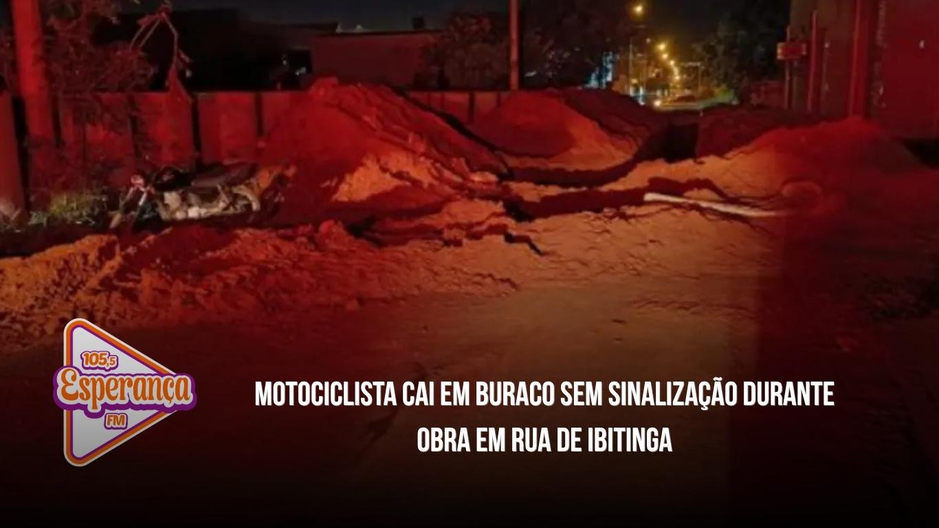 Motociclista cai em buraco sem sinalização durante obra em rua de Ibitinga